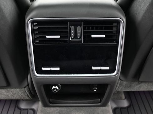 Certified 2020 Porsche Cayenne AWD/4WD image 8