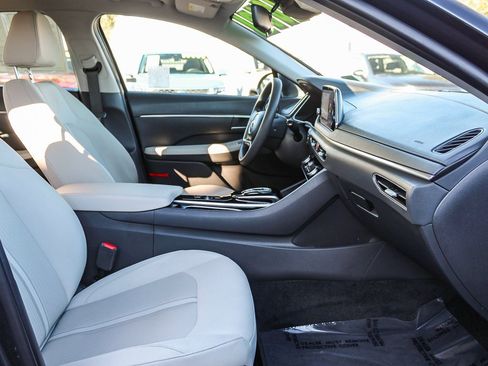 Certified 2023 Hyundai Sonata SEL image 17