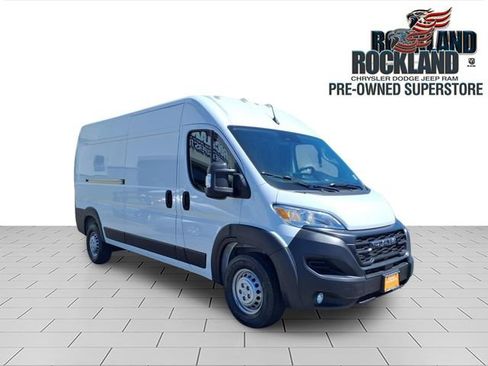 Used 2024 RAM ProMaster 2500 w/ Convenience Group FWD image 1
