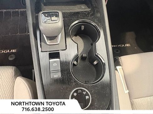 Used 2025 Nissan Rogue SV AWD/4WD image 15