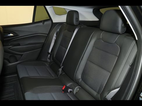 Used 2024 Chevrolet Trax LT w/ Driver Confidence Package image 26