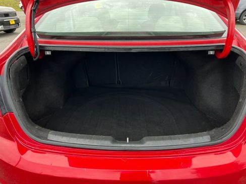 Used 2020 Hyundai Elantra SEL image 16