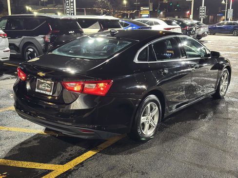 Used 2022 Chevrolet Malibu LS image 12