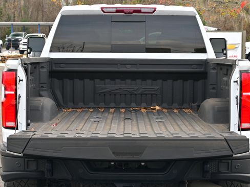 Used 2024 Chevrolet Silverado 2500 ZR2 w/ ZR2 Bison Edition image 34