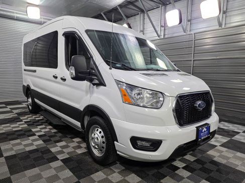 Used 2022 Ford Transit 350 XLT image 4