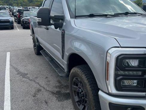 Used 2024 Ford F250 XL w/ STX Appearance Package AWD/4WD image 3