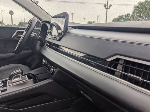 Used 2024 Mitsubishi Outlander SE FWD image 35