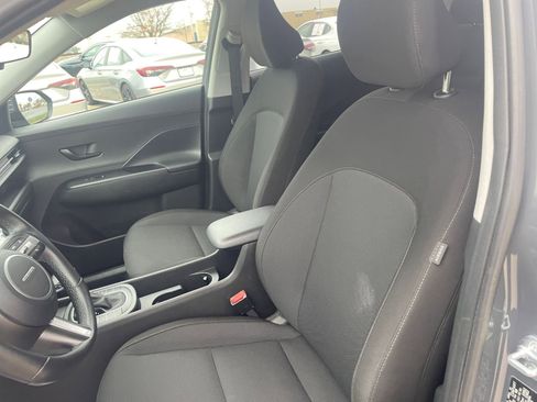 Used 2025 Hyundai Kona SEL image 36