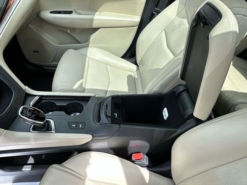 Used 2019 Cadillac XT5 Premium Luxury image 29