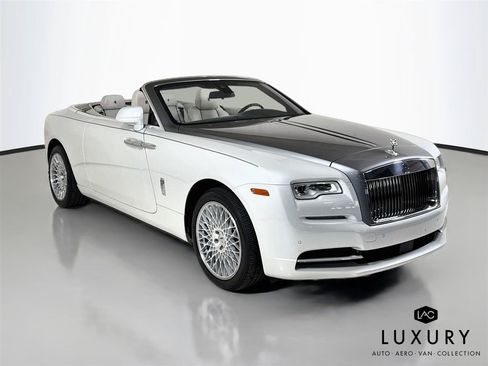 Used 2016 Rolls-Royce Dawn RWD image 3