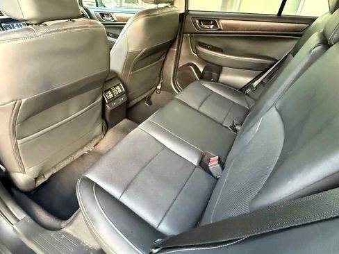 Used 2016 Subaru Outback 3.6R Limited w/ Popular Package #4 image 18