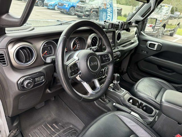 Used 2018 Jeep Wrangler Unlimited Sahara AWD/4WD image 11