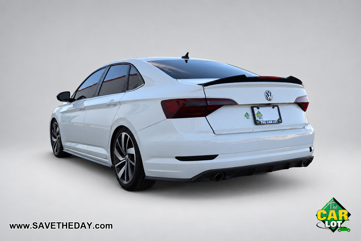 Used 2021 Volkswagen Jetta GLI FWD image 6