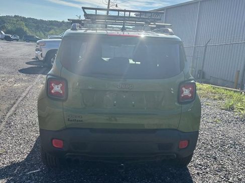 Used 2016 Jeep Renegade 75th Anniversary AWD/4WD image 6