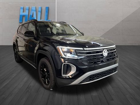 New 2026 Volkswagen Atlas Peak Edition AWD/4WD image 7