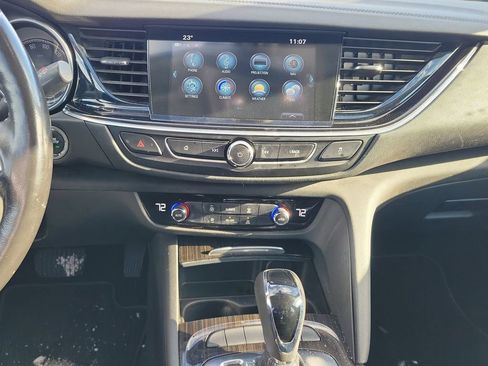 Used 2018 Buick Regal Preferred w/ Sights and Sounds Package image 27