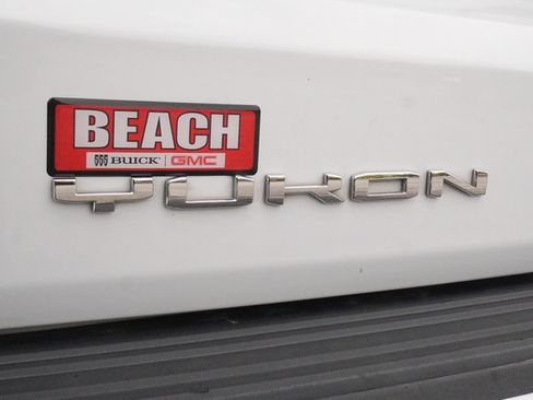 Used 2021 GMC Yukon XL AT4 AWD/4WD image 35