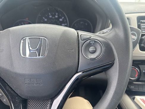 Used 2021 Honda HR-V LX image 19
