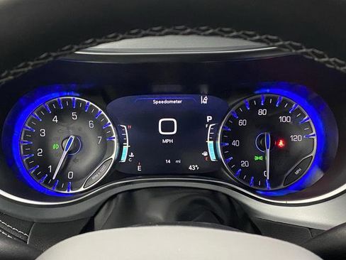 New 2026 Chrysler Pacifica Limited w/ S Appearance Package AWD/4WD image 18