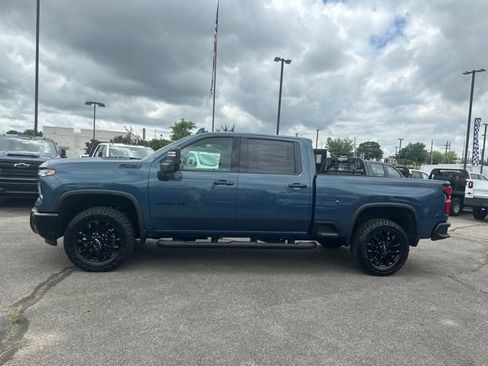 New 2026 Chevrolet Silverado 2500 LTZ w/ LTZ Plus Package AWD/4WD image 6