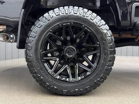 Used 2026 Ford F250 Platinum w/ FX4 Off-Road Package AWD/4WD image 11
