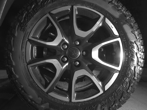 Used 2025 Jeep Compass Trailhawk AWD/4WD image 14