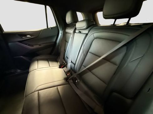 New 2026 Chevrolet Equinox LT w/ Convenience Package II FWD image 24
