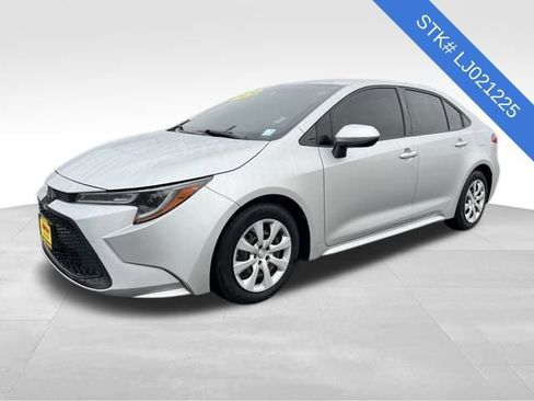 Used 2020 Toyota Corolla LE image 3