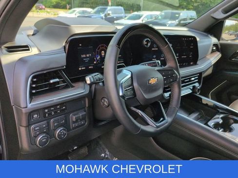 Certified 2025 Chevrolet Tahoe Premier AWD/4WD image 11