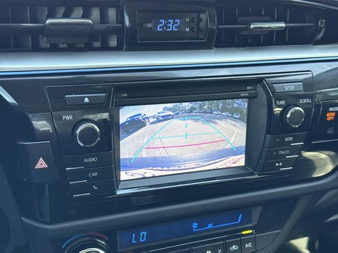 Used 2014 Toyota Corolla S image 22