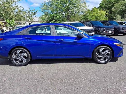 New 2025 Hyundai Elantra Sport w/ Cargo Package image 9