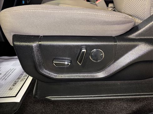 Used 2017 Ford F150 XLT w/ Equipment Group 302A Luxury image 26