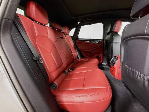 New 2026 Porsche Macan image 29