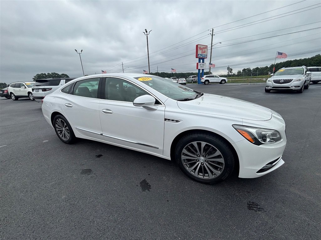 Used 2018 Buick LaCrosse Essence FWD image 8