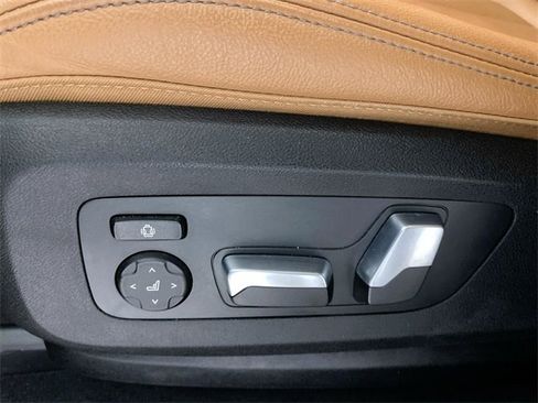 Used 2022 BMW X5 xDrive40i w/ Premium Package image 25