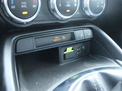 Used 2021 MAZDA MX-5 Miata Grand Touring RWD image 18