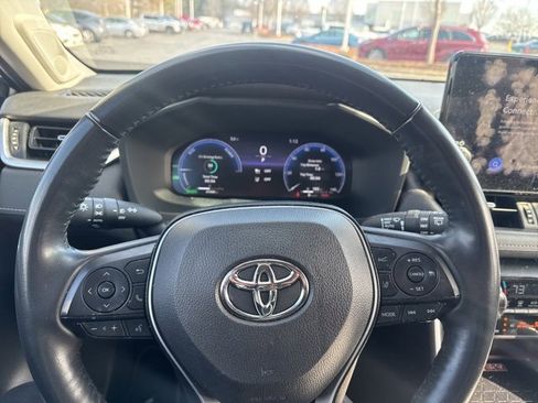 Used 2024 Toyota RAV4 Limited image 12
