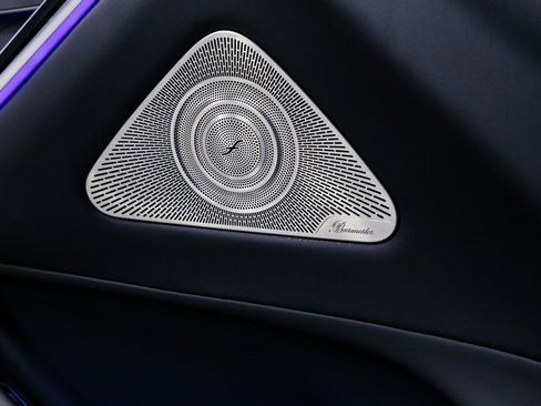 Certified 2025 Mercedes-Benz S 63 AMG S w/ Carbon Fiber Exterior Package image 7