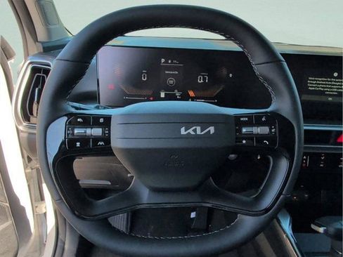 New 2026 Kia Sorento LX FWD image 28
