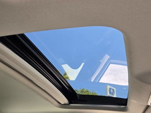 Certified 2025 Honda Accord SE image 17