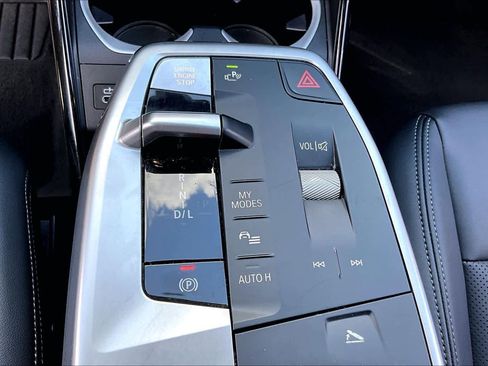 Used 2025 BMW X1 xDrive28i w/ Convenience Package image 33