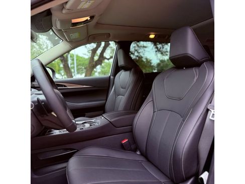 Used 2026 INFINITI QX60 Luxe FWD image 7