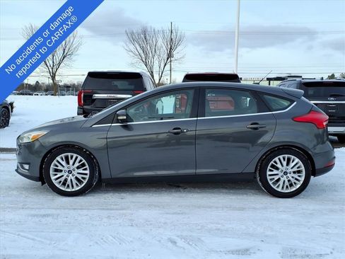 Used 2017 Ford Focus Titanium image 8