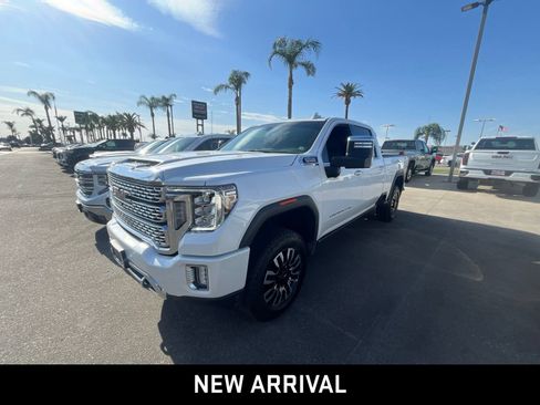 Certified 2022 GMC Sierra 2500 Denali AWD/4WD image 1