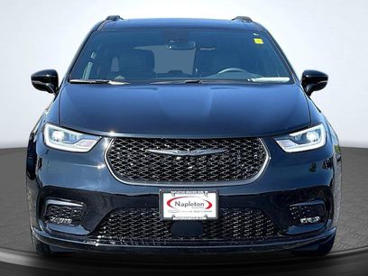Used 2026 Chrysler Pacifica Limited w/ S Appearance Package