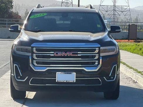 Used 2023 GMC Acadia SLT image 9