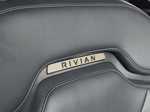 Used 2022 Rivian R1T Adventure image 23