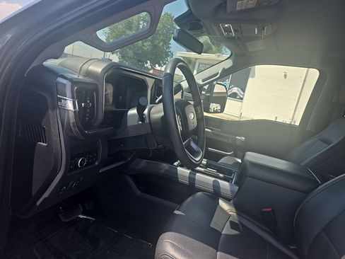 Used 2026 Ford F350 Lariat w/ Black Appearance Package AWD/4WD image 12