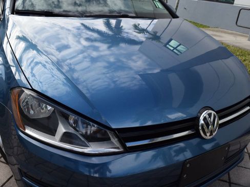 Used 2015 Volkswagen Golf TDI SE image 10