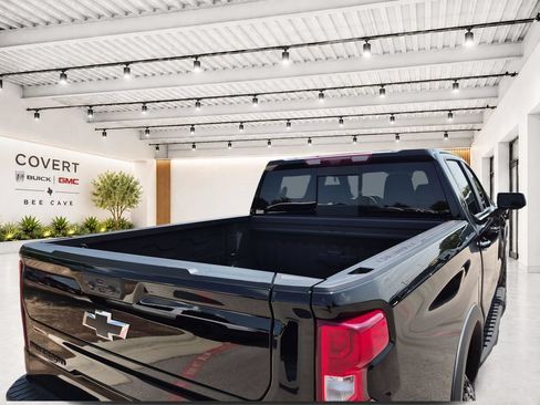 Used 2025 Chevrolet Silverado 1500 ZR2 w/ Technology Package AWD/4WD image 46